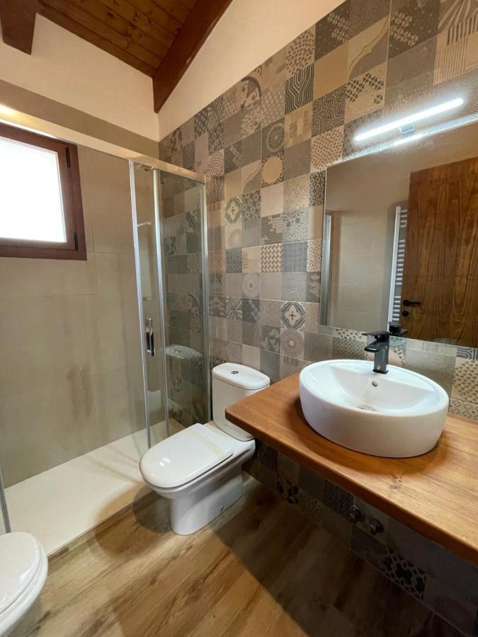 Casa De Les Escoles, Espinalbet - Alberga Castellar del Riu Buitenkant foto
