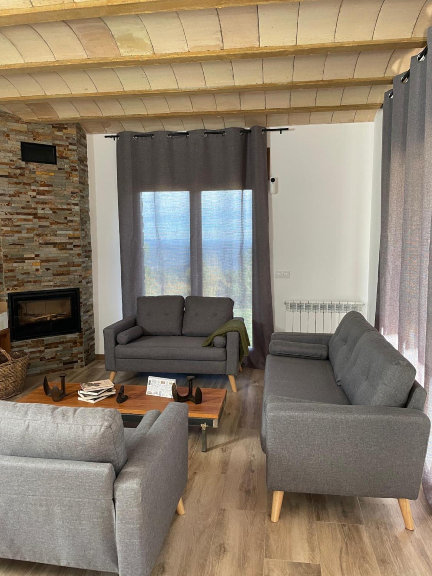 Casa De Les Escoles, Espinalbet - Alberga Castellar del Riu Buitenkant foto