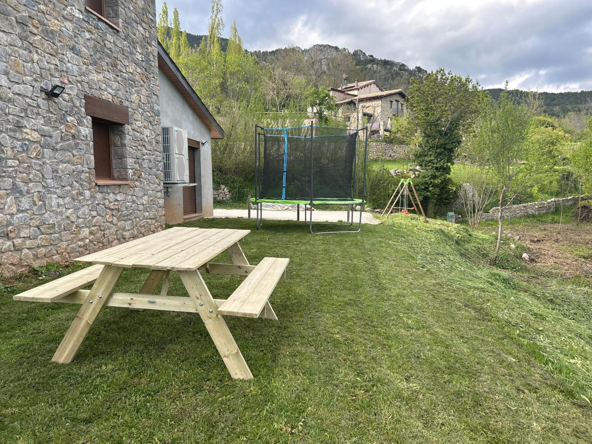 Casa De Les Escoles, Espinalbet - Alberga Castellar del Riu Buitenkant foto